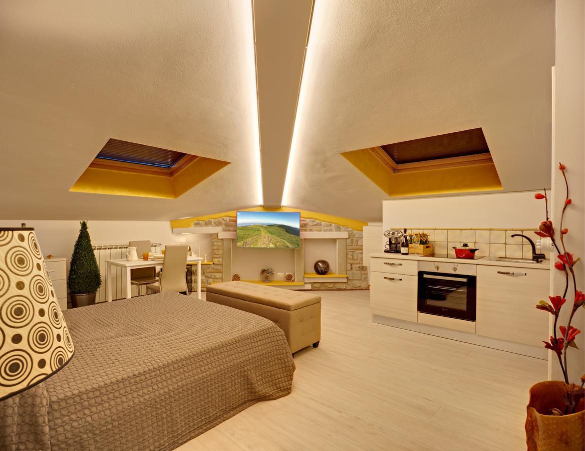 Casa Vacanze - Matelda Bed & Breakfast Poppi Eksteriør bilde
